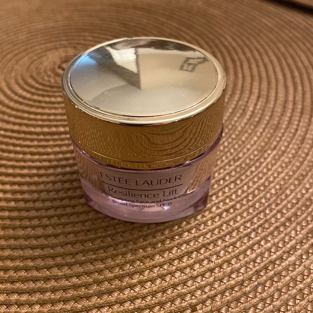 Estée Lauder Resilience Lift Firming/Sculpting Face and Neck Creme